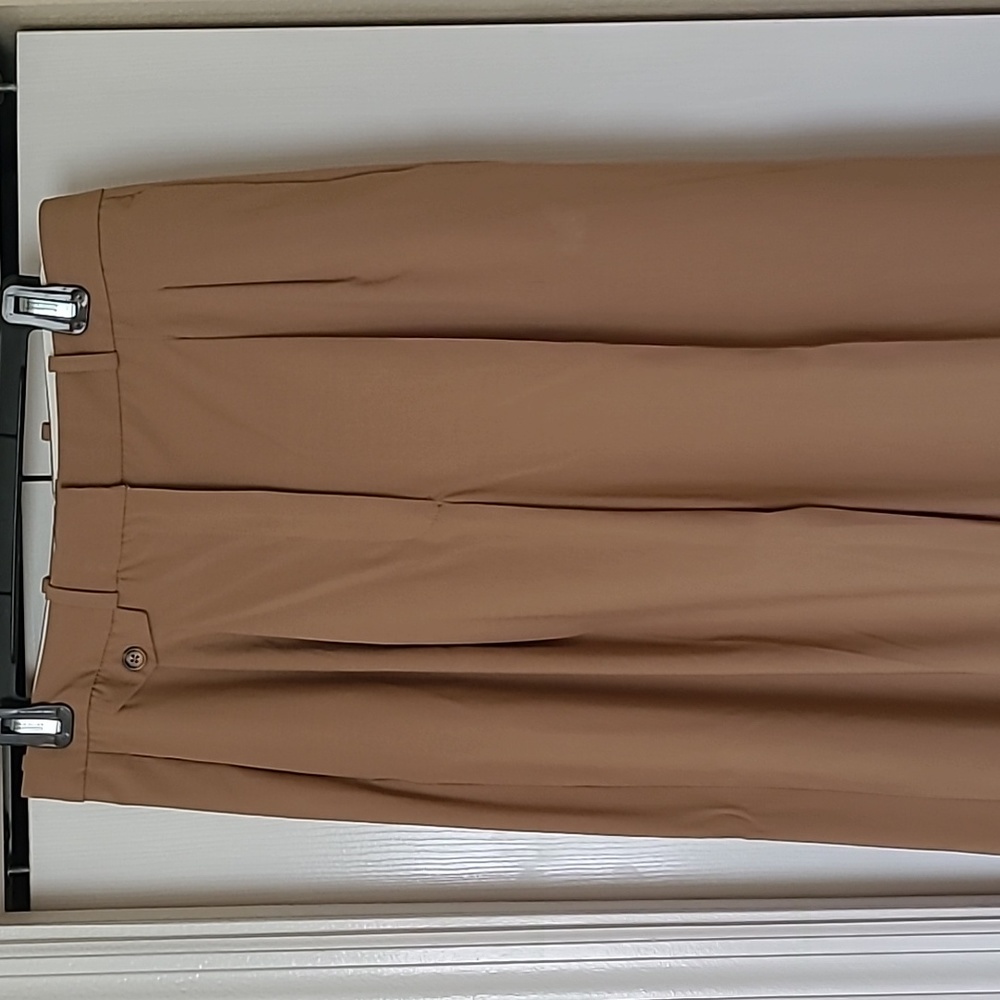 Mango cropped, pleated pant